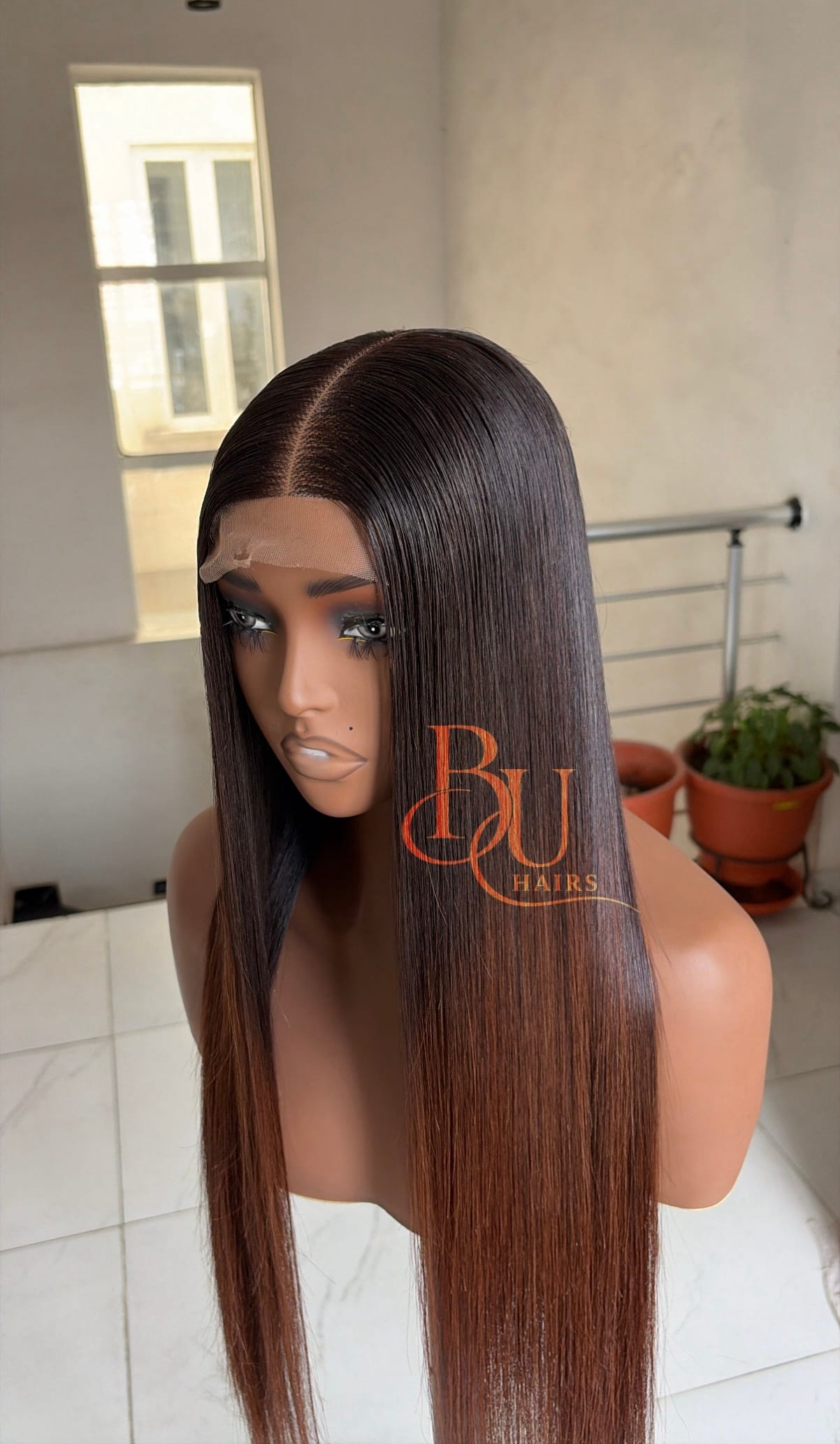 24” Ombre Tone (2 x 6) SDD Bone Straight Wig 3 24” Ombre Tone (2 x 6) SDD Bone Straight Wig - Image 3