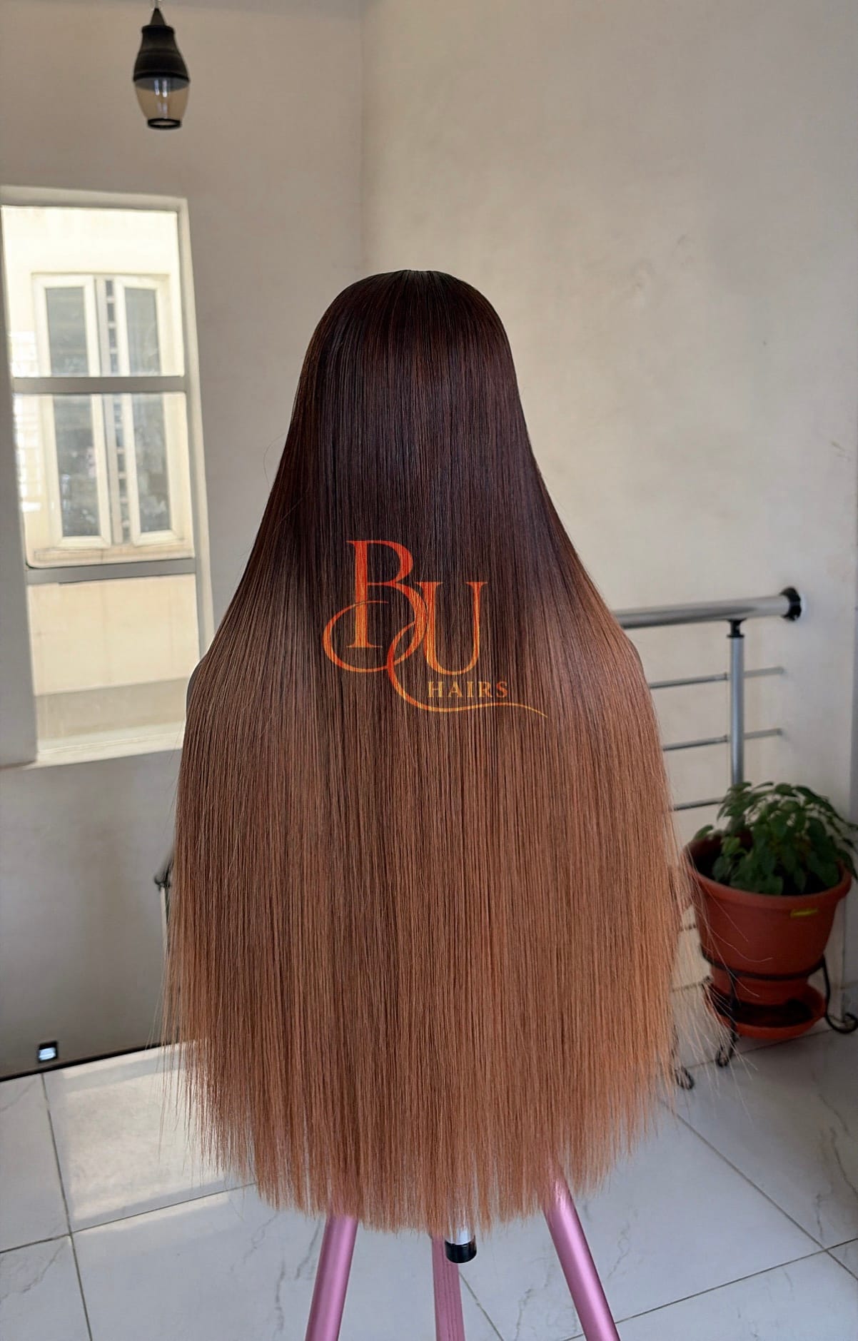 24” Ombre Blonde (5 x 5) SDD Bone Straight Wig 3 24” Ombre Blonde (5 x 5) SDD Bone Straight Wig - Image 3